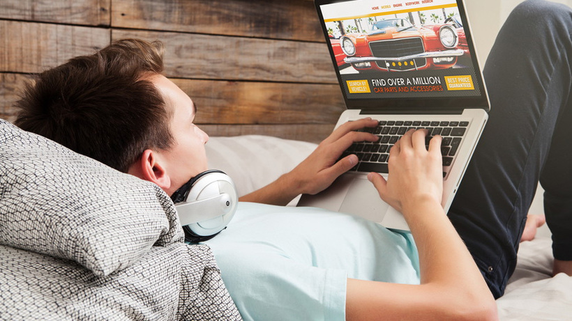 How technology is Changing the Customer Dealer Relationship and Auto Buying experience