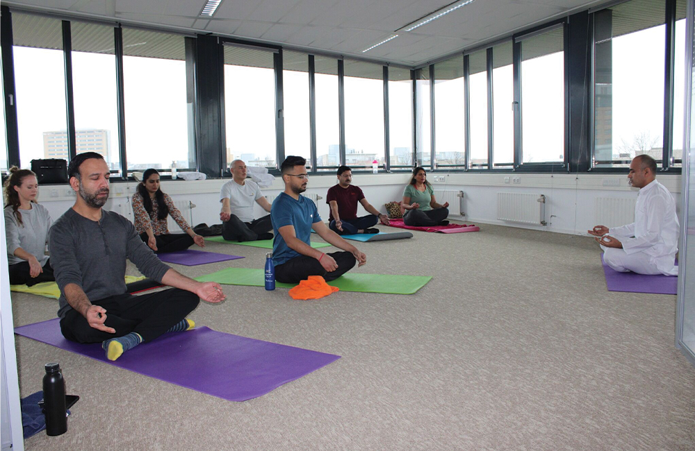 Employee Wellbeing – Yoga Workshop at AutoFacets’ Netherlands Office!